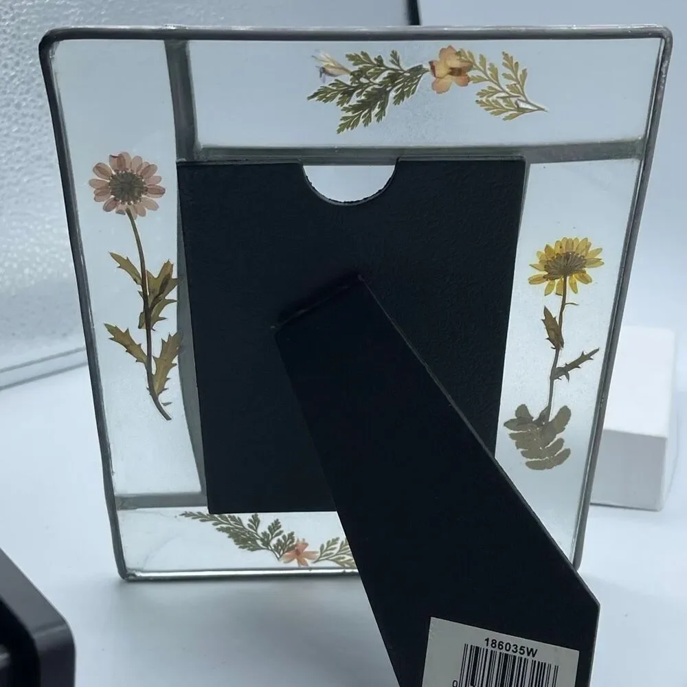 Vintage Worldmarket dried flower leaded rectangular picture frame